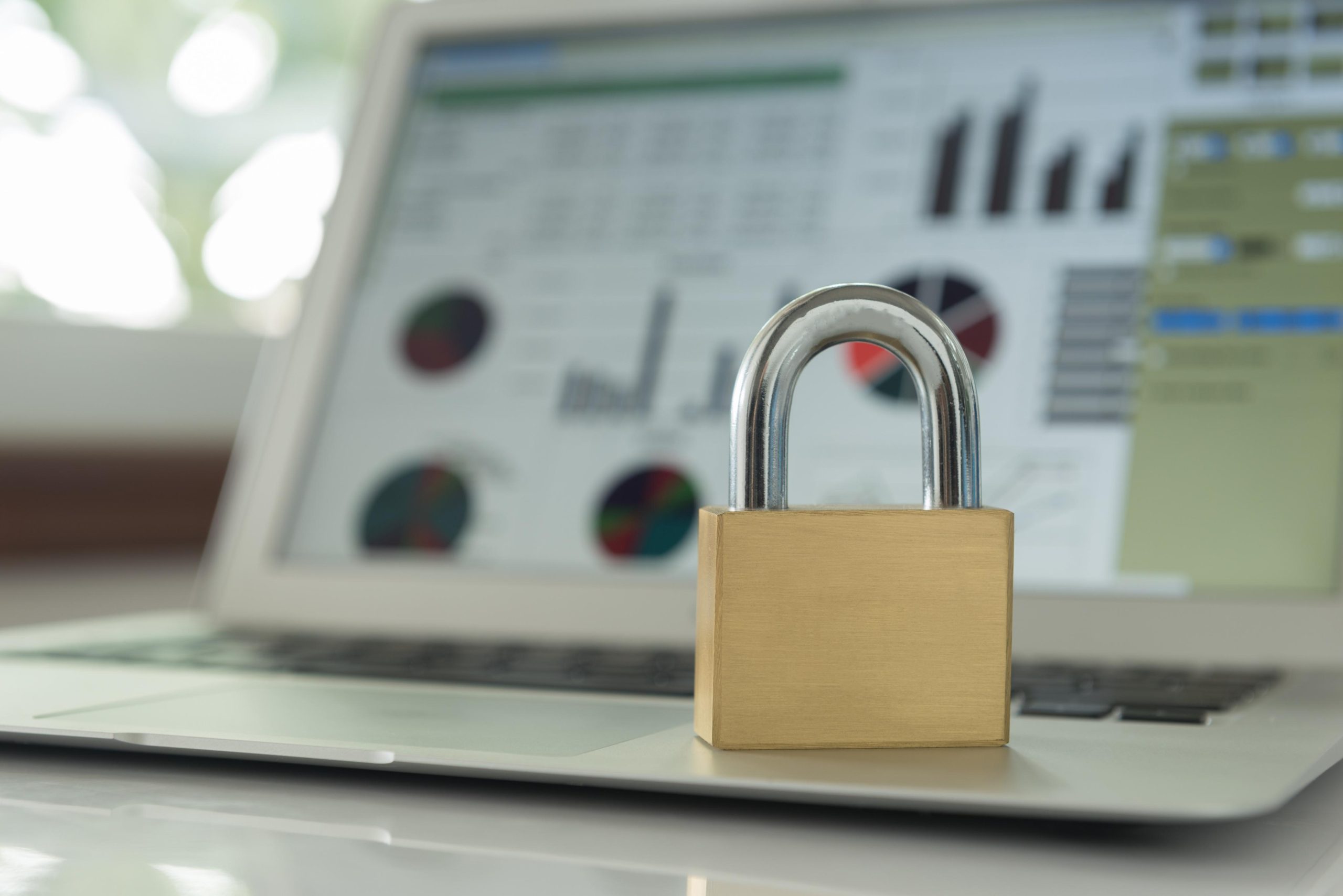 Політика конфіденційності або приватності повинна інформувати користувача про обробку його персональних даних та права. Чи є між цими політиками якась різниця? Лише назва: конфіденційність найчастіше зустрічається в Україні, а приватність поширена у міжнародному просторі Політика конфіденційності або приватності повинна інформувати користувача про обробку його персональних даних та права. Чи є між цими політиками якась різниця? Лише назва: конфіденційність найчастіше зустрічається в Україні, а приватність поширена у міжнародному просторі.
