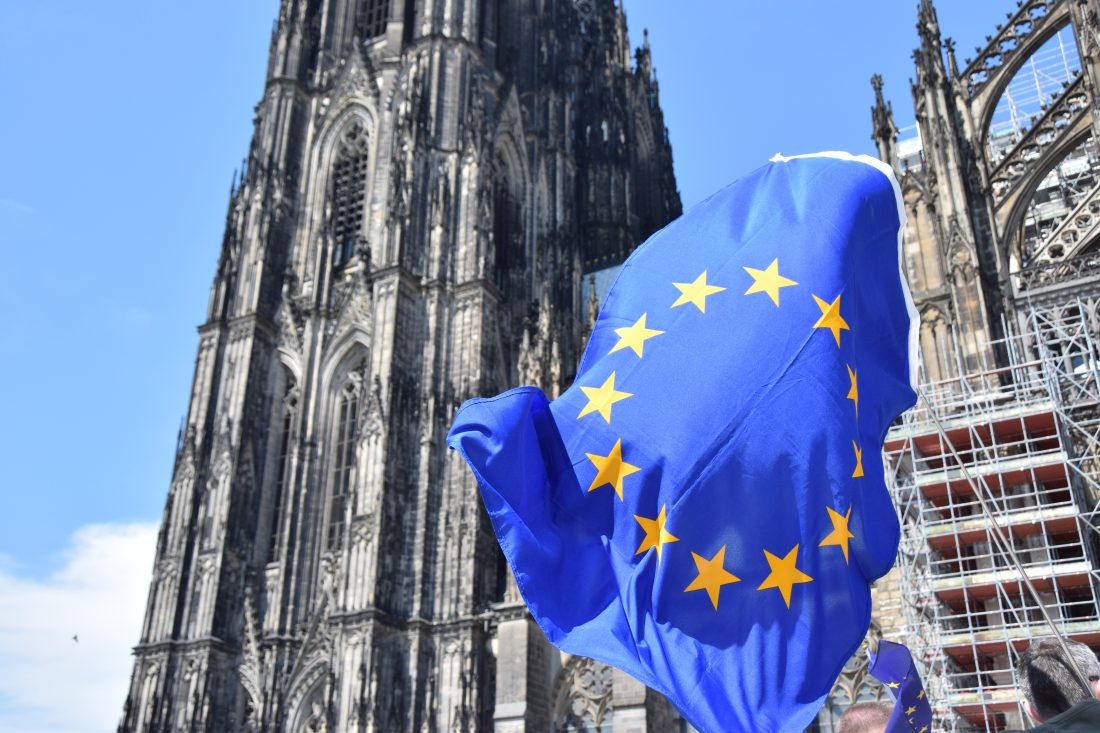 Регулювання та закони приваності в Європі