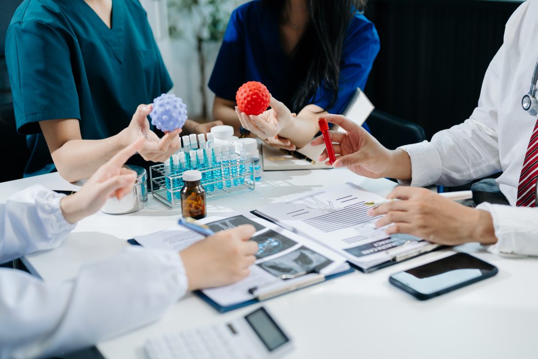 Цілі медицини, діагностики, лікування та управління системами охорони здоров’я.